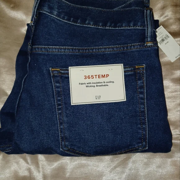 365 Temp Gap jeans 👖 - Picture 1 of 9